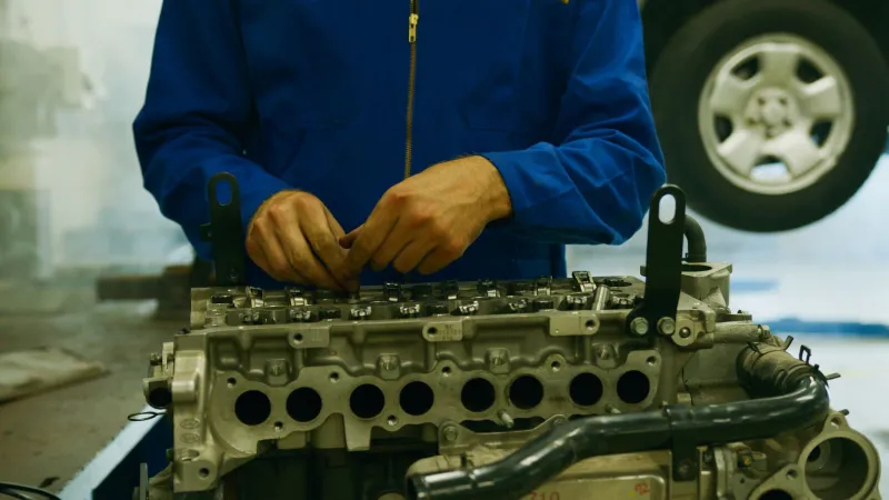 Your Car Breaks Down Friday Night — Payday Loan or Credit Card?